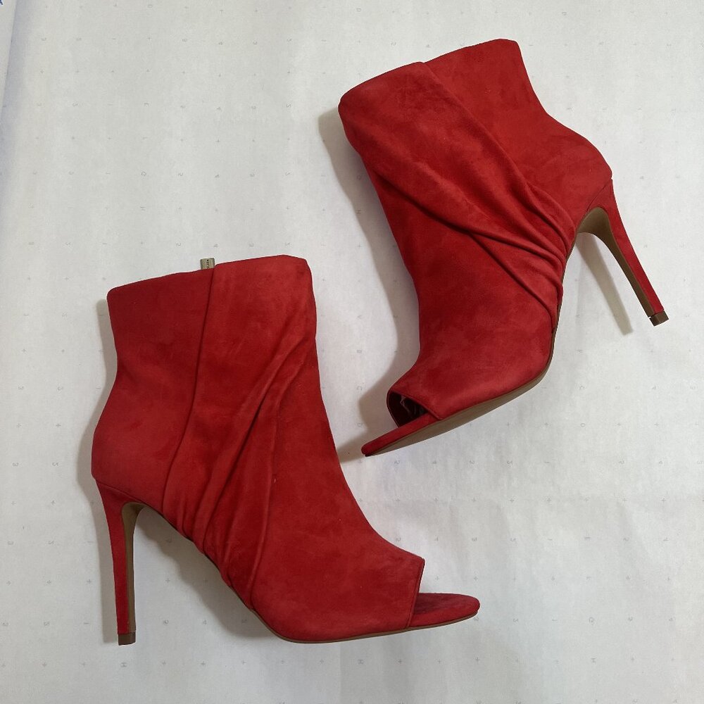 Vince Camuto Atonna Bootie Size 8.5 Seude